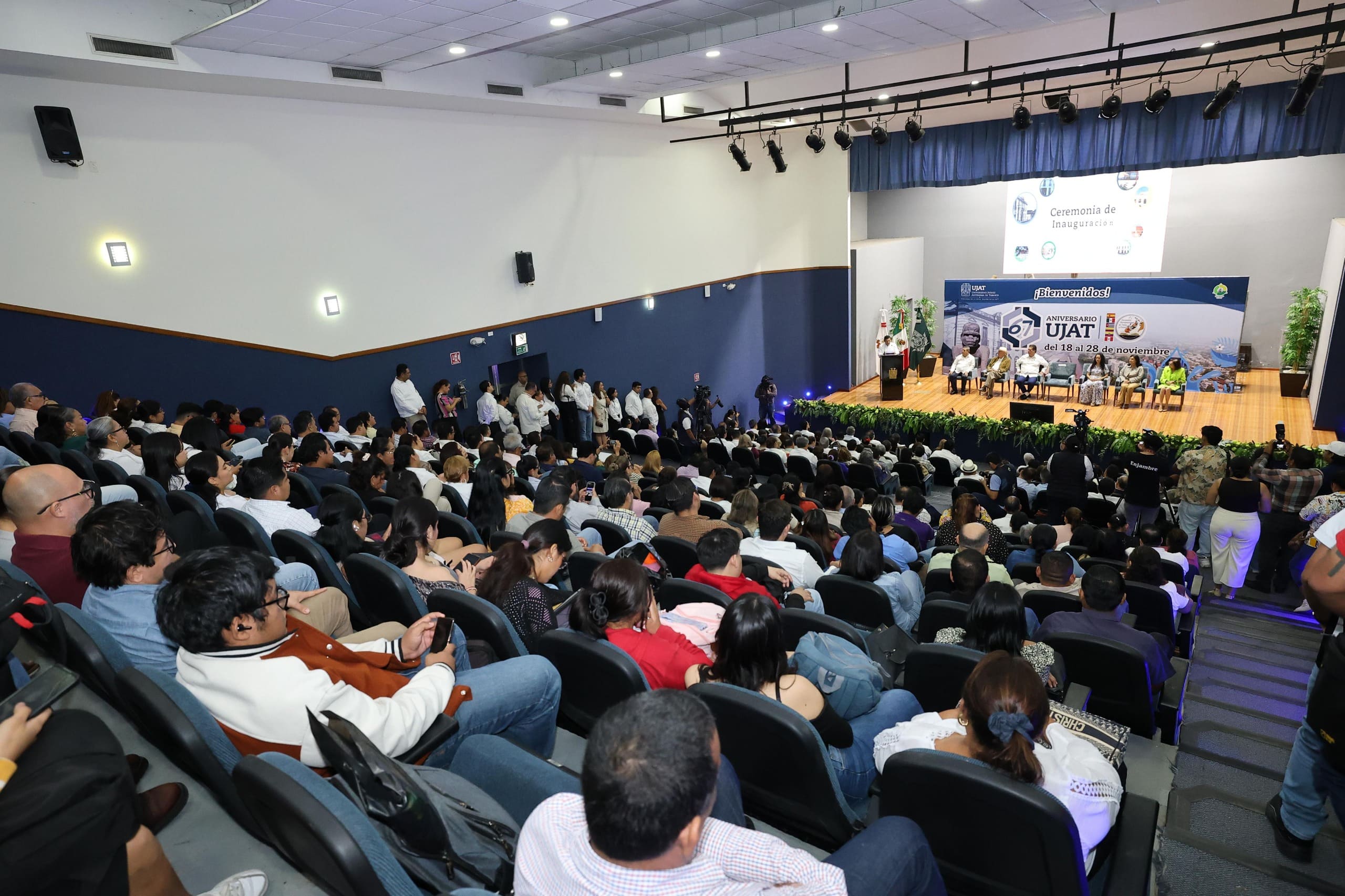 celebración del 67 aniversario de la Universidad Juárez Autónoma de Tabasco