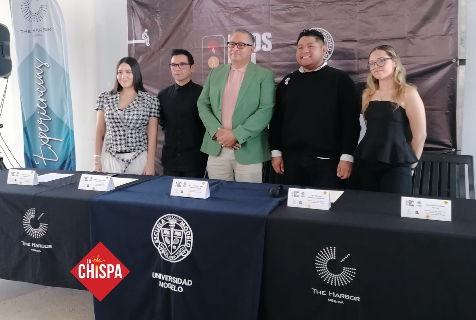 El desfile que te hará sentir lo que vives todos los días en el tráfico fashion show “Ecos del Caos”