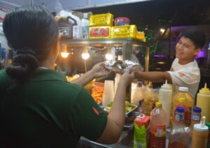 Entre colores y tradición, los Sabores en la Feria Internacional X´Matkuil conquistan a visitantes con propuestas únicas y deliciosas.