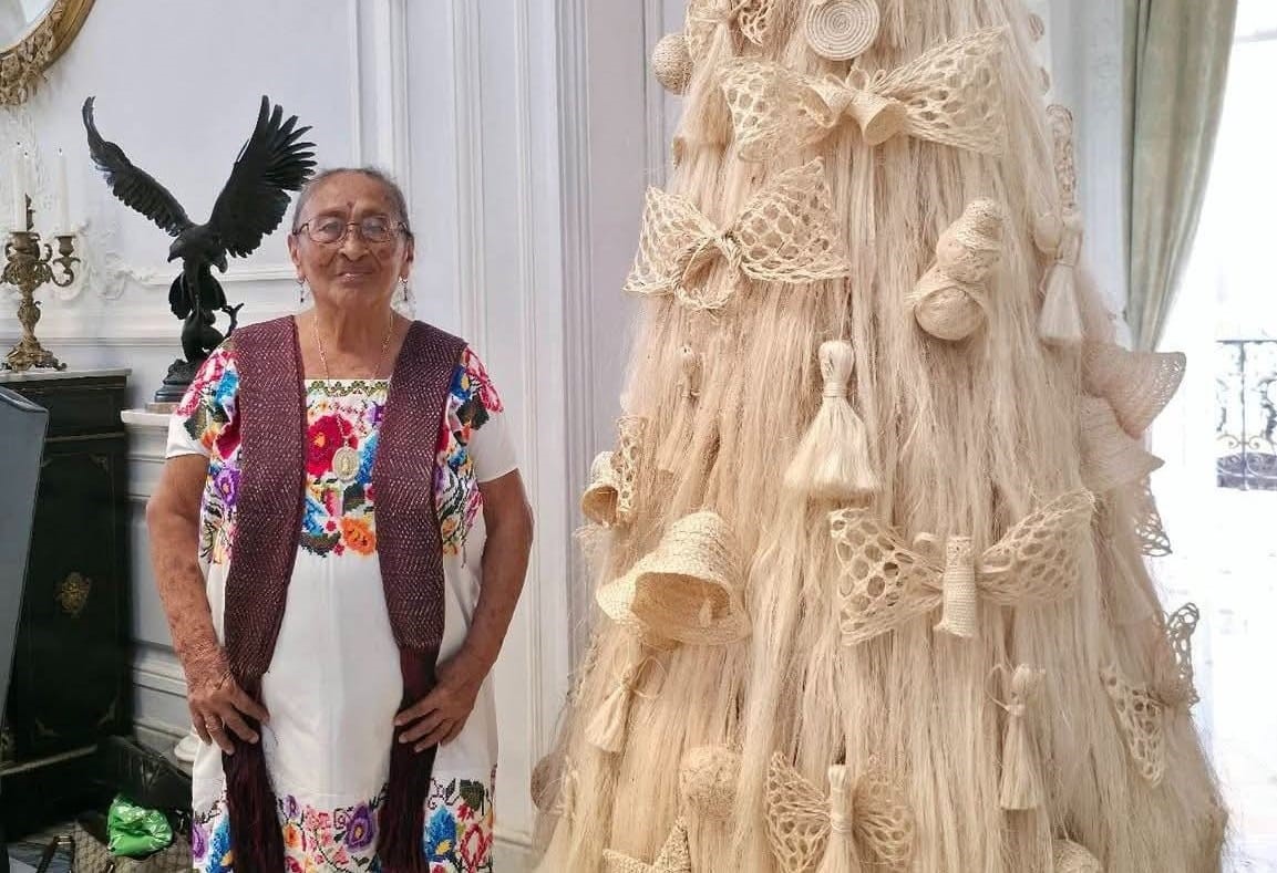 Asombroso Árbol de henequén creado por una artesada yucateca