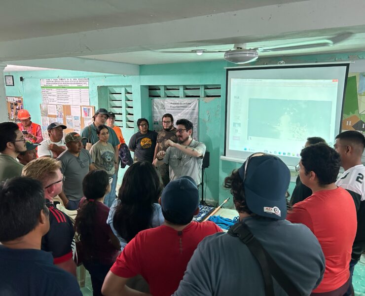 Capacitan a población de Sisal y Hunucmá en protocolos de manejo de cocodrilo