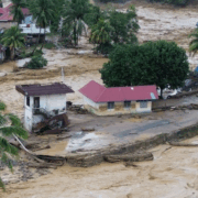 Lluvias en Asia dejan centenares de muertos en cuatro países