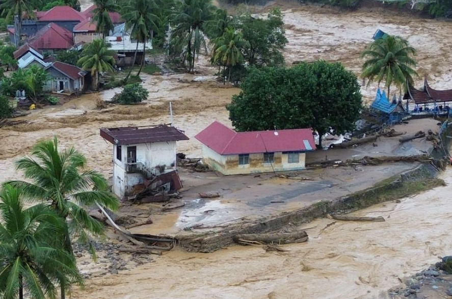 Lluvias en Asia dejan centenares de muertos en cuatro países