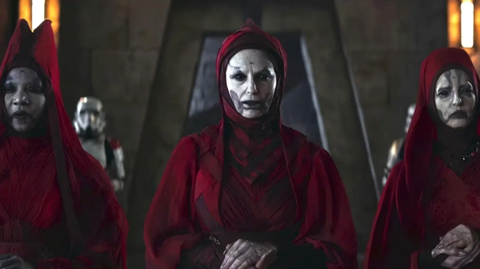 Motivos detrás de la salida de Claudia Black