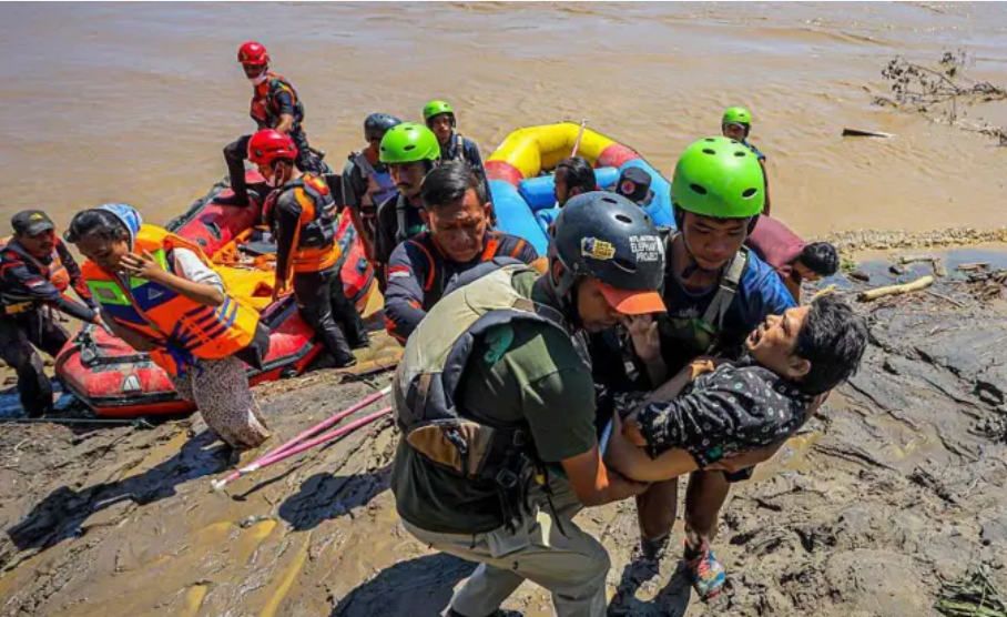 El número de fallecidos en Indonesia aumenta a causa de las lluvias e inundaciones