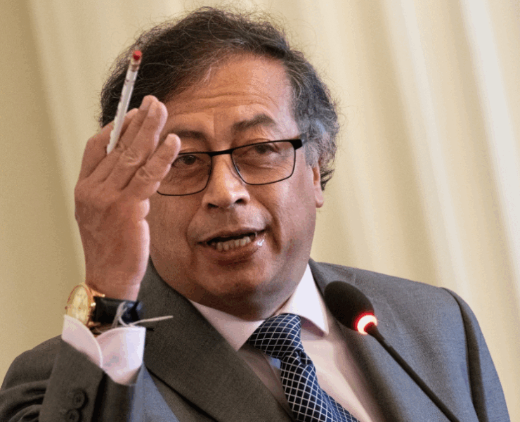 Petro pide que se respete la soberanía de Colombia y rechaza a Trump