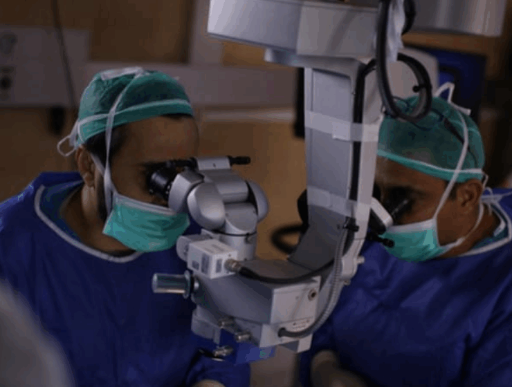 Restauran la vista de una mujer usando corneas impresas en 3D logran un hito médico