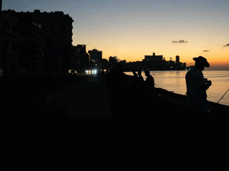 La Habana sin luz, la red eléctrica colapsa una vez más por ser obsoletas