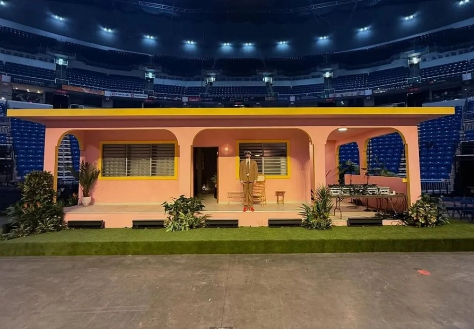 Motivo del ajuste en el escenario y reacción de los fans