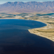 Encuentran "tesoro" de 540 mil millones de dólares en un lago