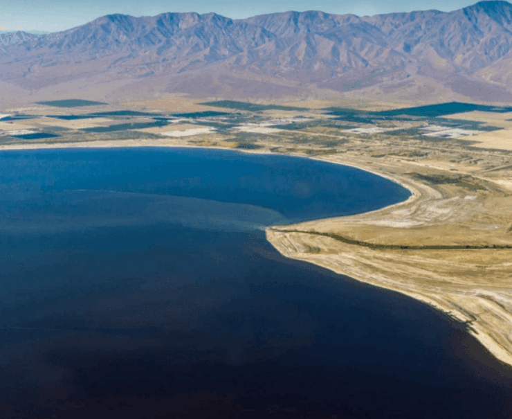 Encuentran "tesoro" de 540 mil millones de dólares en un lago