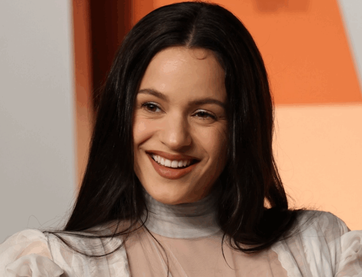 Rosalía huye en plena entrevista y el momento se volvió viral en redes sociales