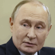 Un robot baila para Putin en una exhibición sobre novedades de inteligencia artificial