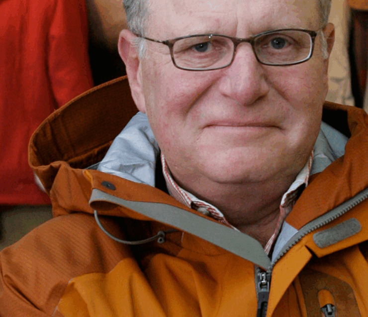 Apuesta billonaria, magnate promete 3 billones de dólares a quien demuestre que la Tierra es plana