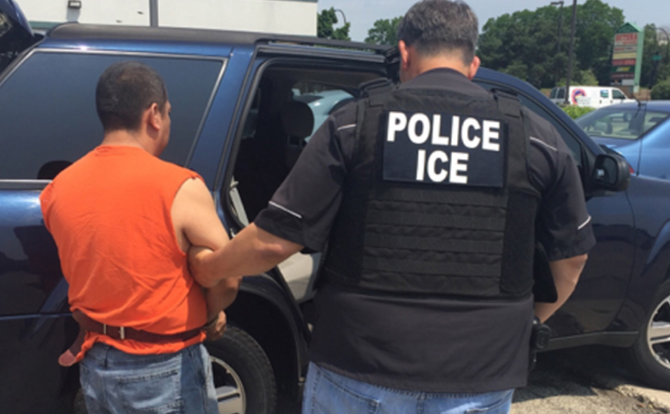 Alianza anti migrante, TSA entrega datos de pasajeros a ICE para su localización y posterior detención