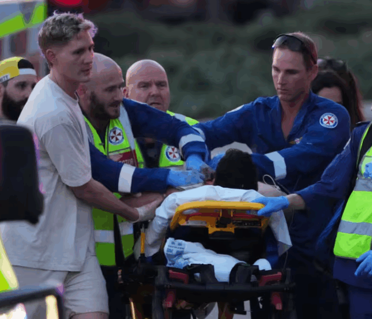 Se registran 11 muertos por tiroteo en Australia durante festividades