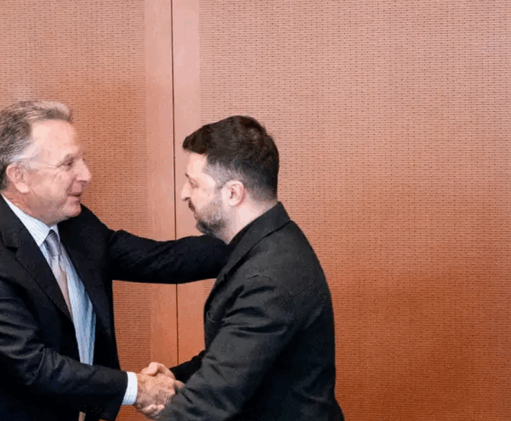 Zelenski y emisarios de Trump finalizan reunión sobre acuerdo de paz