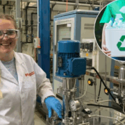 Científicos convierten el plástico en "alimento" dando paso enorme contra la contaminación