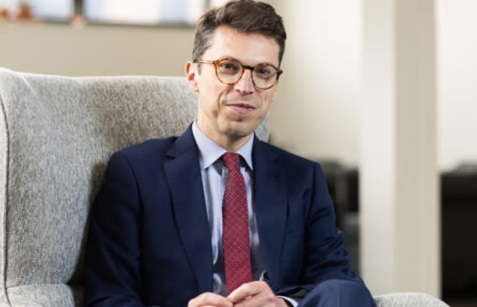 Reacciones de la comunidad académica