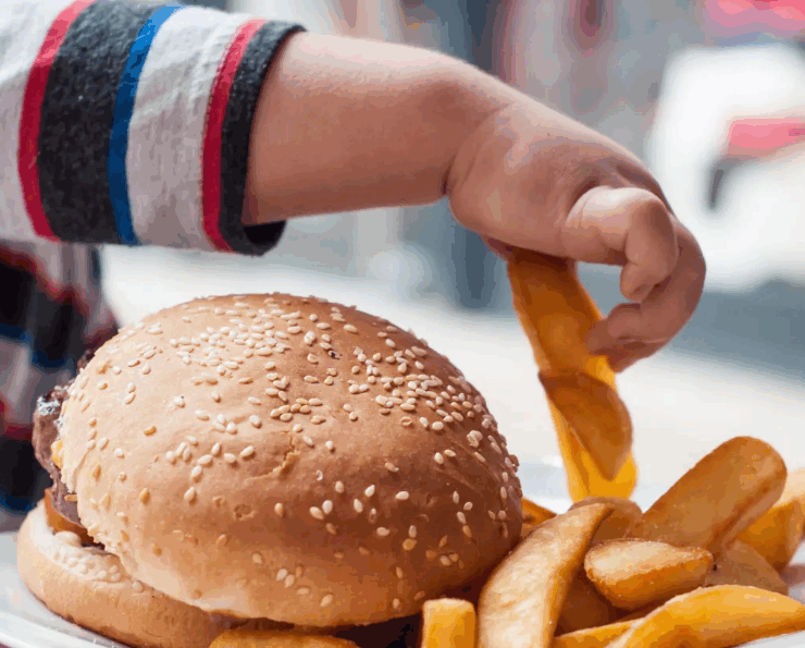 ¿La comida afecta al TDAH? Estudio demuestra que los alimentos ultra procesados si influyen