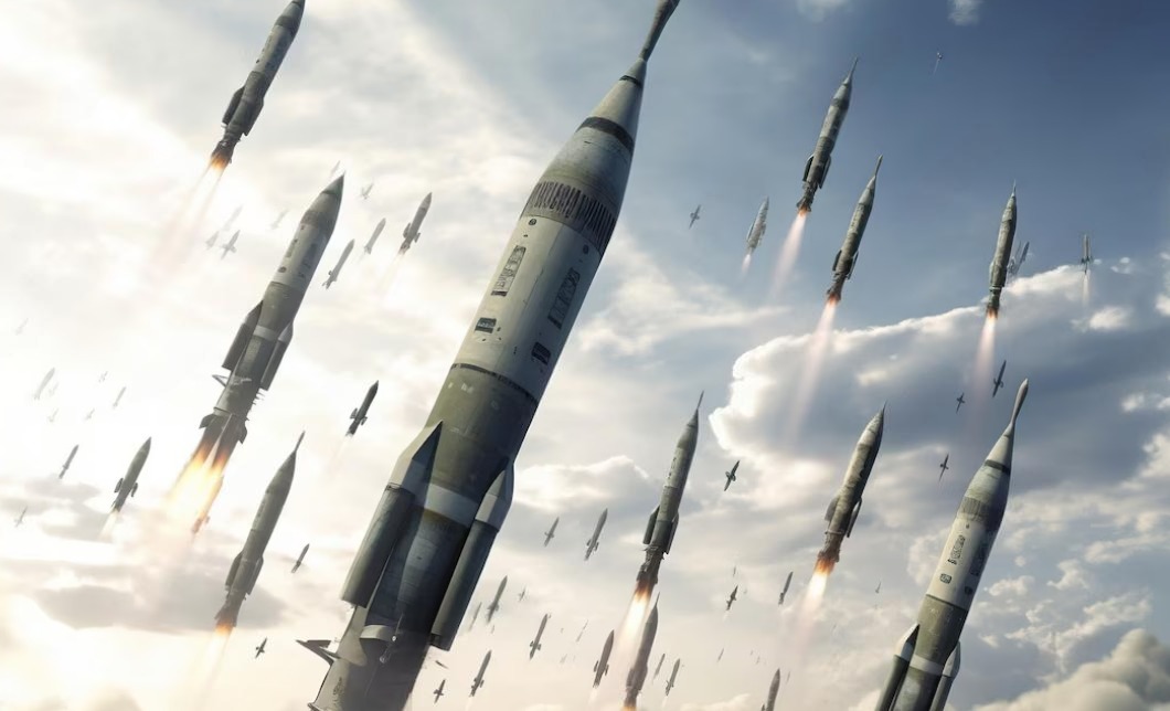 China prepara más de 100 misiles balísticos y el mundo no deja de observar