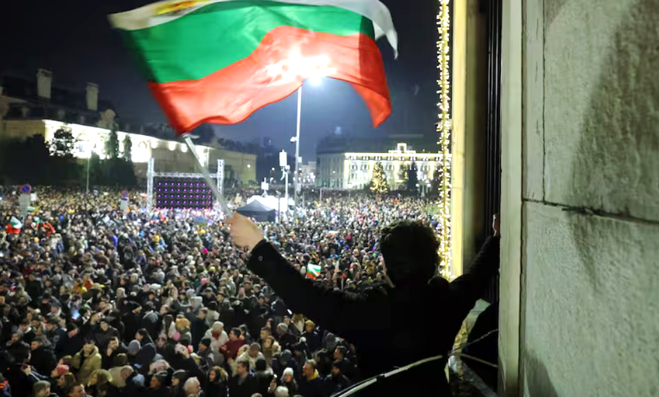 Bulgaria cae ante protestas y manifestaciones, otro gobierno que cae
