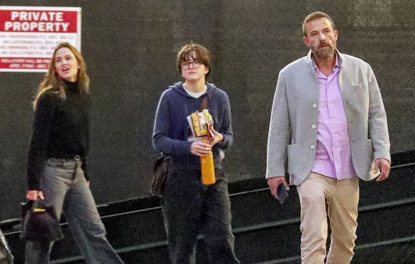 Jennifer Lopez y Ben Affleck salen de compras navideñas junto a su hijo