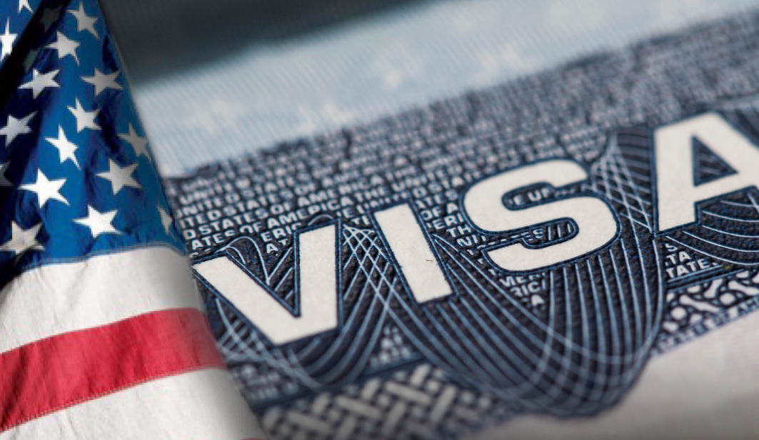 Debate entre defensores y críticos del programa