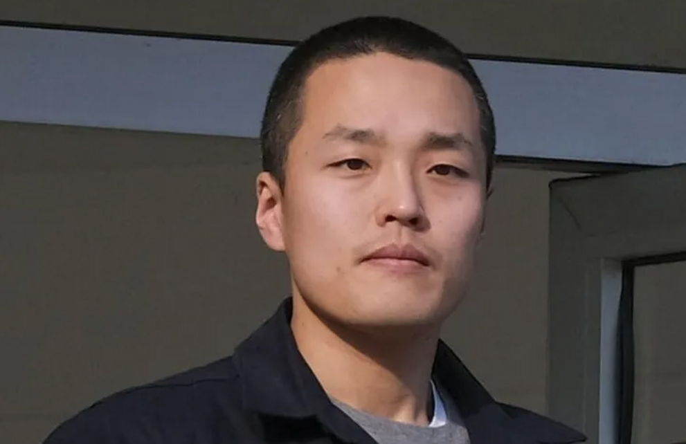 Cargos y acuerdos legales