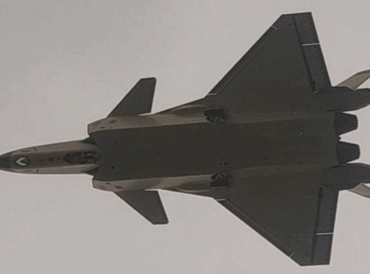 China rompe el monopolio aéreo de EEUU con un nuevo avión de combate
