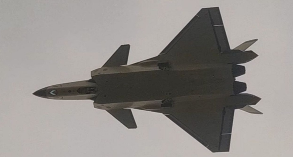 China rompe el monopolio aéreo de EEUU con un nuevo avión de combate