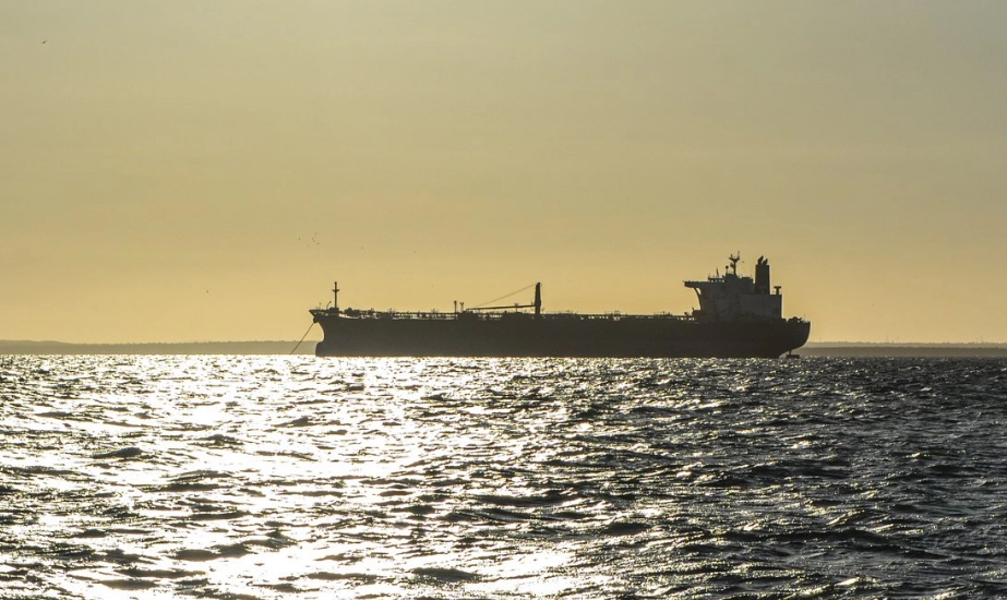 Buques petroleros ingresan a Venezuela ignorando el bloqueo de EEUU