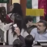 Choque político frena agenda legislativa en el Congreso capitalino