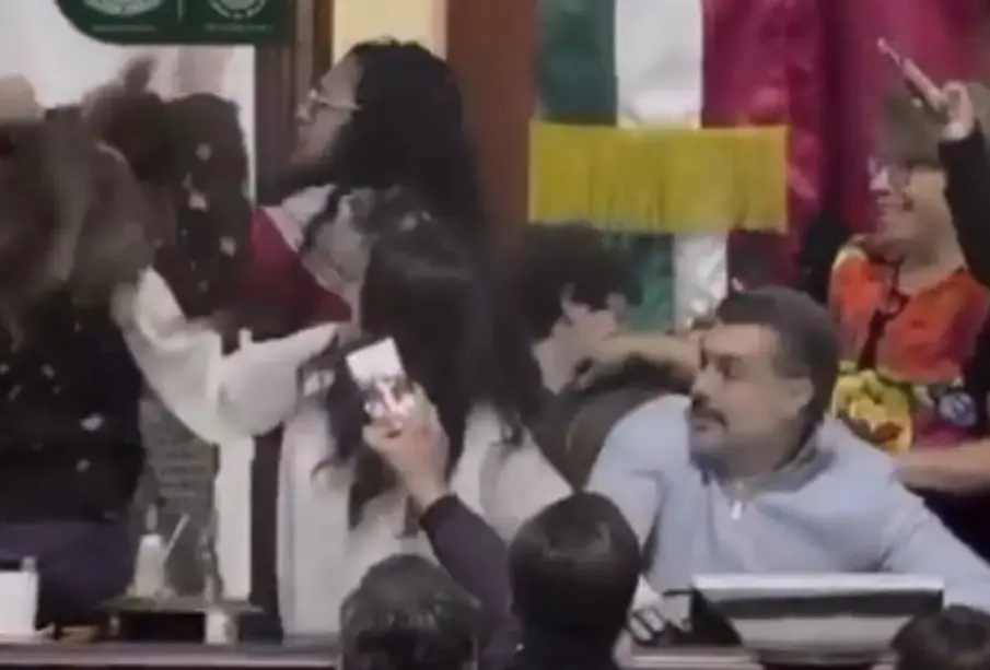 Choque político frena agenda legislativa en el Congreso capitalino