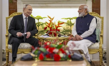 Encuentro informal con Narendra Modi