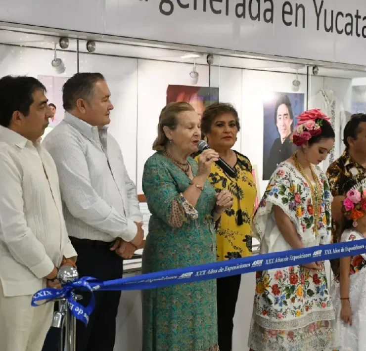 Exposición No. 576 del Aeropuerto Internacional de Mérida sorprende a visitantes