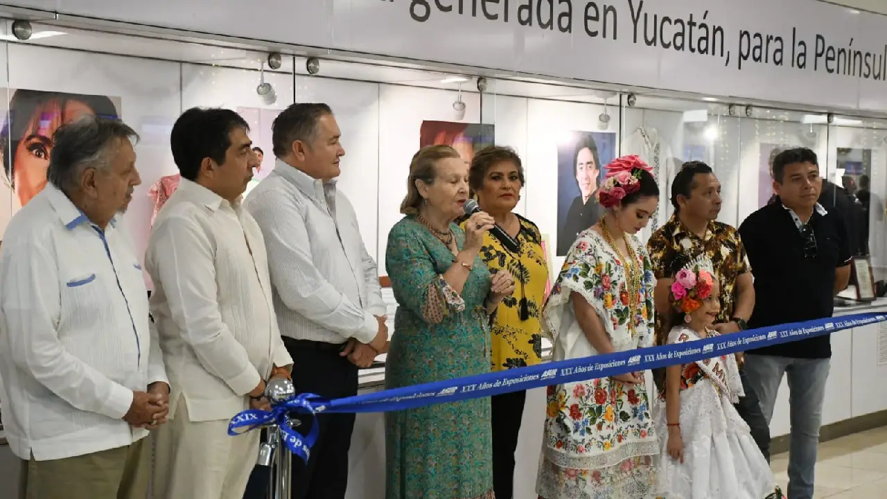 Exposición No. 576 del Aeropuerto Internacional de Mérida sorprende a visitantes