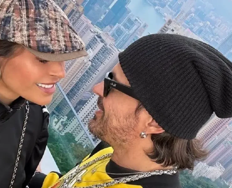 Galilea Montijo derrocha miel en Hong Kong y enamora a sus fans