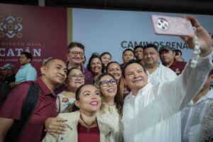 El Gobernador Joaquín Díaz Mena encabezó la entrega de apoyos para rehabilitar caminos rurales y rescatar vientres bovinos.