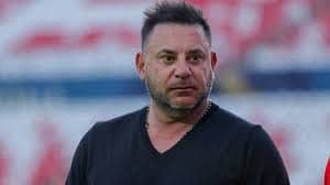 Antonio Mohamed dirige desde la banda en el Nemesio Díez, mostrando liderazgo y experiencia en una final que volvió a escribir su nombre en la historia del Toluca.