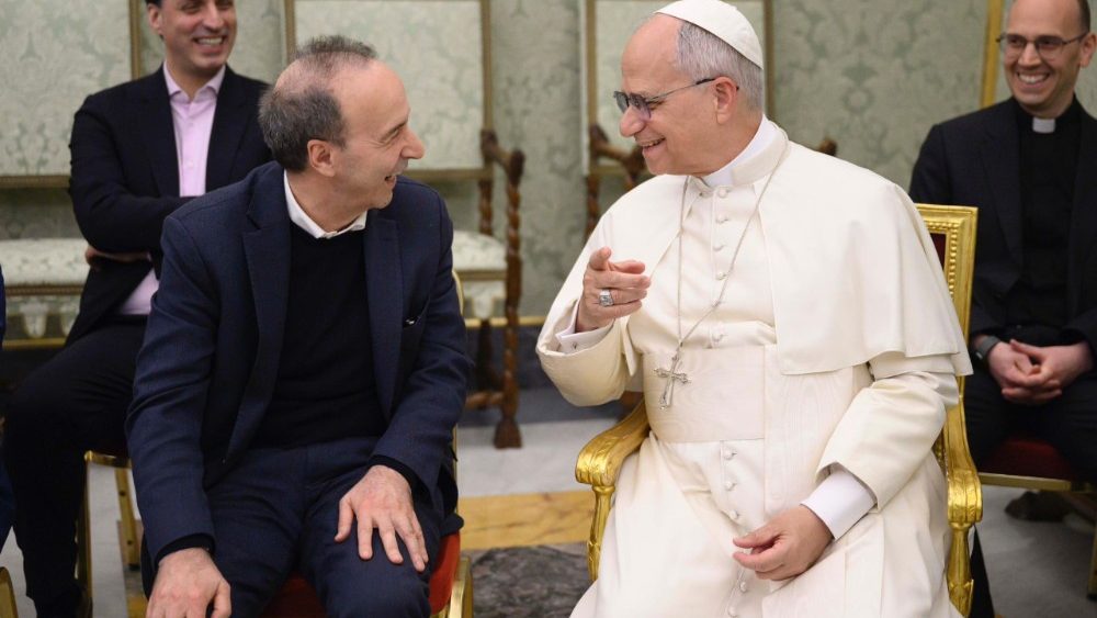Papa León XIV y Roberto Benigni dialogan sobre arte, fe y humanidad en un encuentro cargado de simbolismo cultural