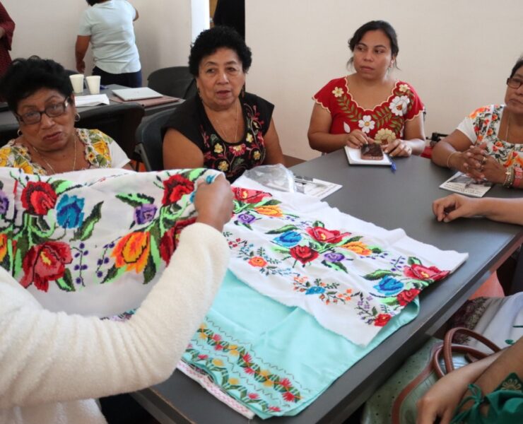 Yucatán Teje Futuro: Comienza la Primera Reunión del Consejo Estatal de Bordadoras
