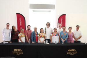 Artesanas de diversos municipios participan en un encuentro de capacitación en el Gran Museo del Mundo Maya