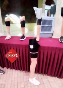 Hoy se entregaron 234 aparatos funcionales, entre sillas de ruedas, andaderas, bastones, muletas, sillas especiales y prótesis, con una inversión de casi un millón de pesos. 