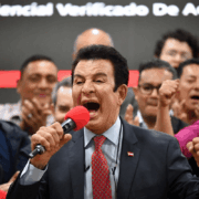 Salvador Nasralla amplía su ventaja