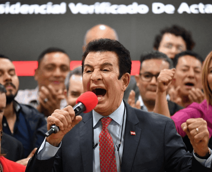 Salvador Nasralla amplía su ventaja