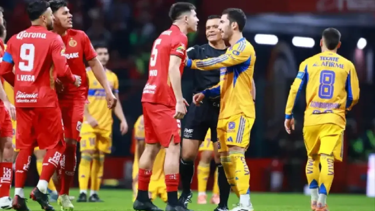 Suspensión a jugador de Tigres por agresión física en la final