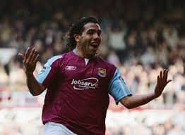 Carlos “Apache” Tévez ocupa el segundo lugar entre los máximos goleadores latinos en la Premier League, dejando huella con su garra, talento y goles históricos en Inglaterra.