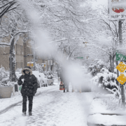 Tormenta invernal paraliza al noreste de Estados Unidos