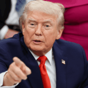 Trump asegura que EU destruyó una instalación